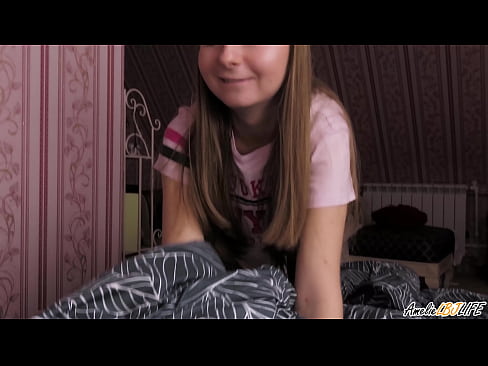 ❤️ Blondie sýgur BFF's djúpt og fær ásamt í munninn ❤ Klám á is.wassell.ru ❤